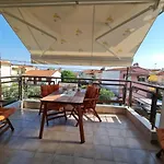 דירה Cozy 2br In Mola Kaliva With Sea View