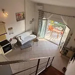 Cozy 2br In Mola Kaliva With Sea View דירה *