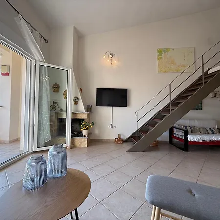 Appartement Cozy 2br In Mola Kaliva With Sea View